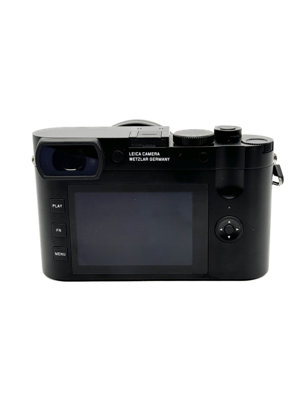 Leica Q2 perfetta con borsa e 2 batterie