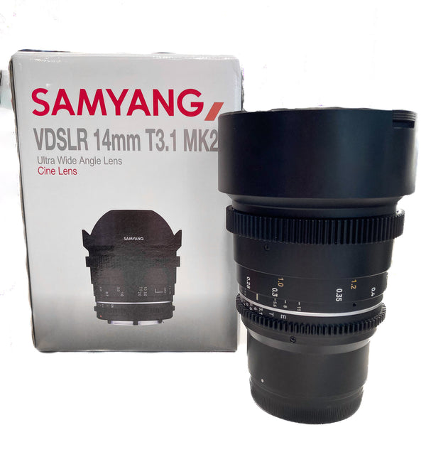 Samyang 14 mm T/3.1 VDSLR MK2 per Sony