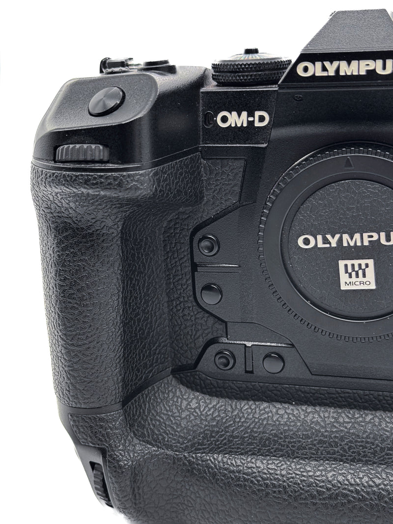 Olympus OM-D E-M1X  Usata