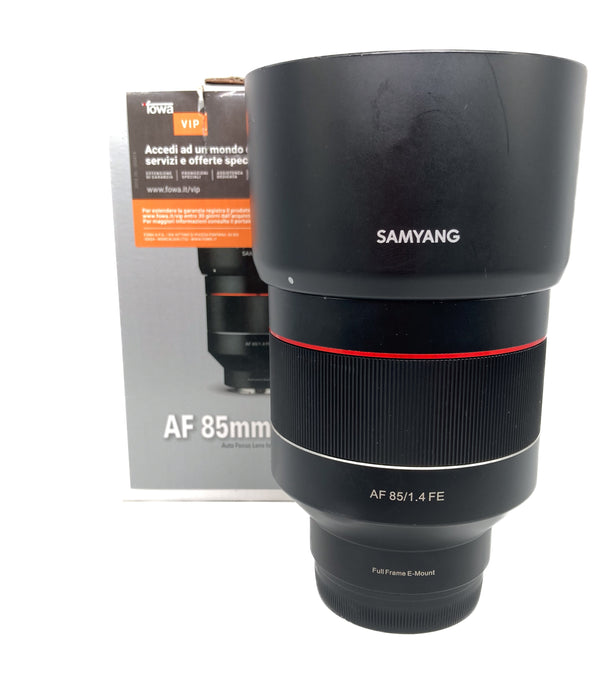 Samyang AF 85mm f/1.4 FE attacco Sony