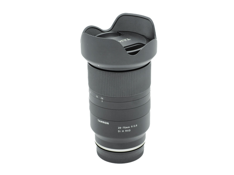 Tamron 28-75 mm f2.8  Attacco Sony